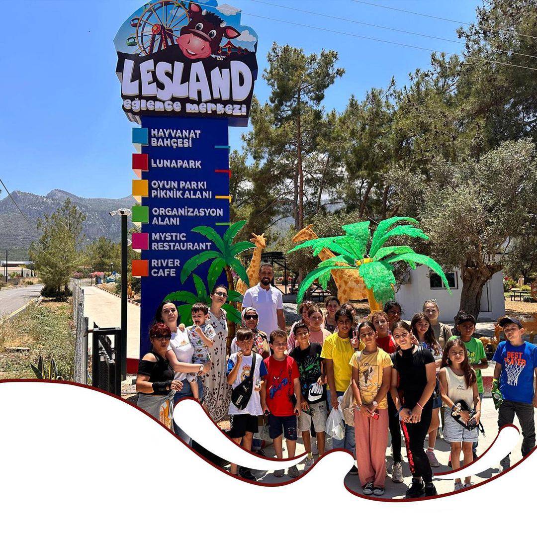 Les Land Logo